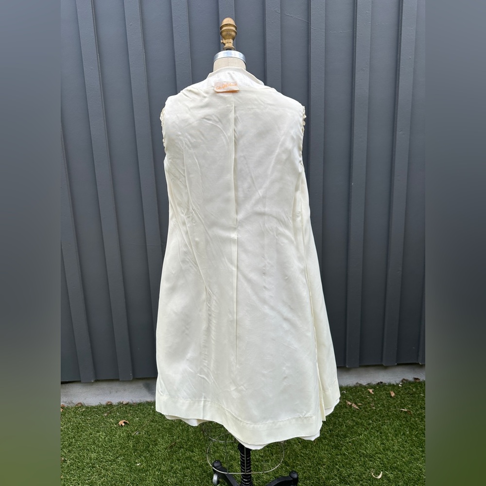 Vintage 1960s Saks Fifth Avenue Cream Daisy Long Sleeve Bridal Coat - Picture 12 of 15